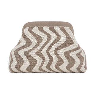 SnapKnit – Snap-Shut Knitted Makeup Bag with Wide Opening