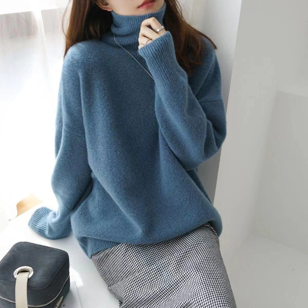 CommuteCozy – Women's Cashmere Turtleneck Sweater