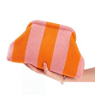 SnapKnit – Snap-Shut Knitted Makeup Bag with Wide Opening