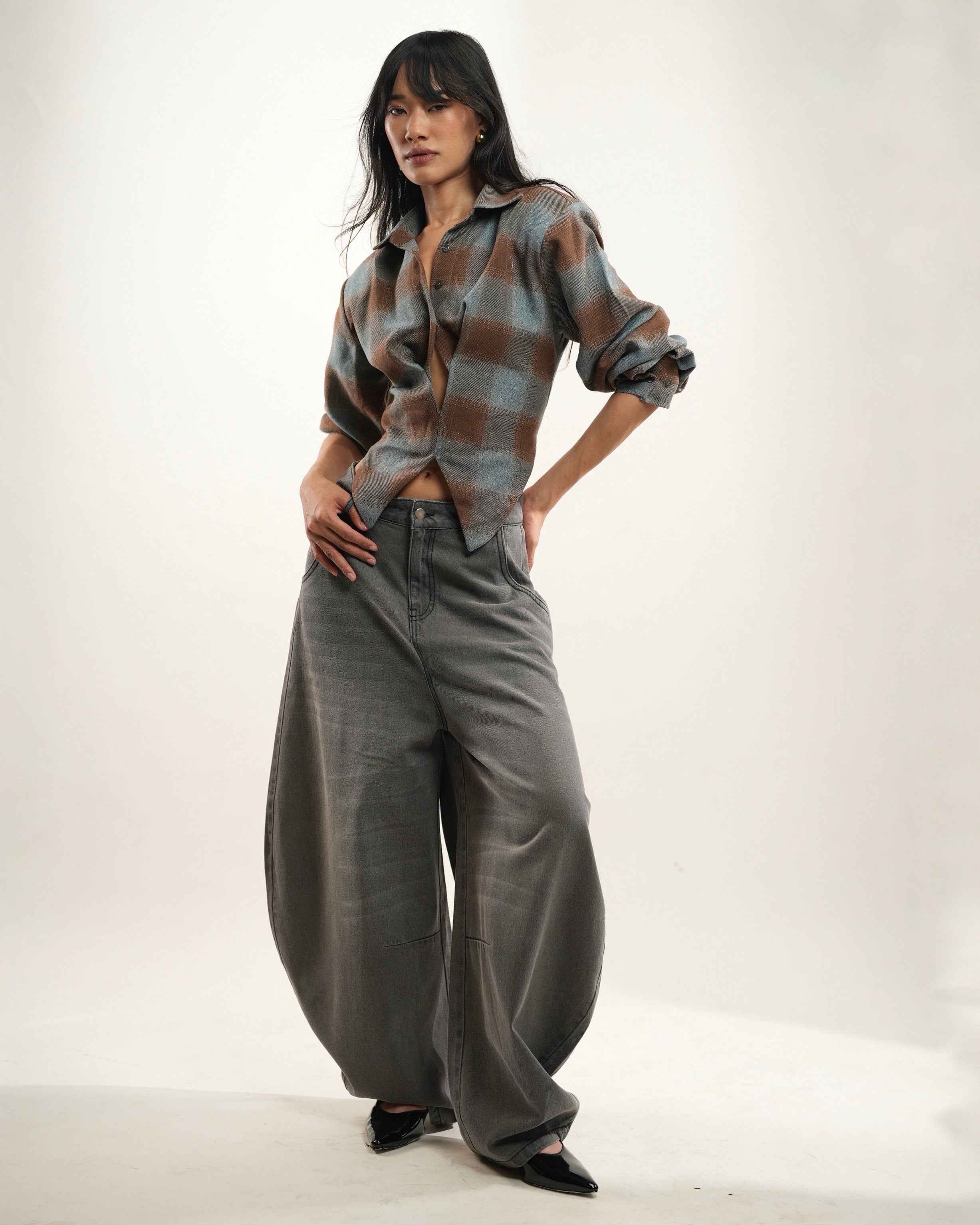 BarrelBloom – High-Rise Barrel Cut Wide-Leg Denim