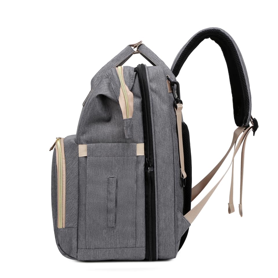 RoamNest – Diaper Backpack with Fold-Out Changing Station