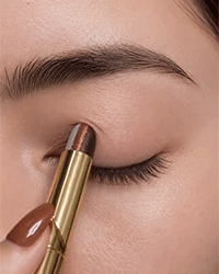 ✨ TrioGlow – 3-in-1 Waterproof Long-Wear Eyeshadow Stick