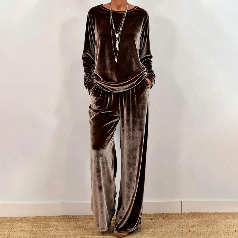 🍁VelvetEase – Women's Velvet Top & Pants Two-Piece Set