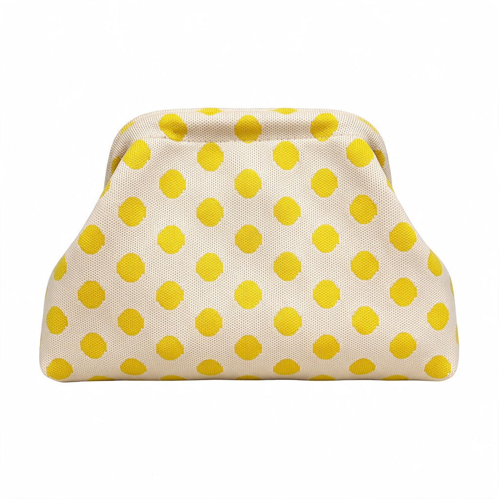 SnapKnit – Snap-Shut Knitted Makeup Bag with Wide Opening