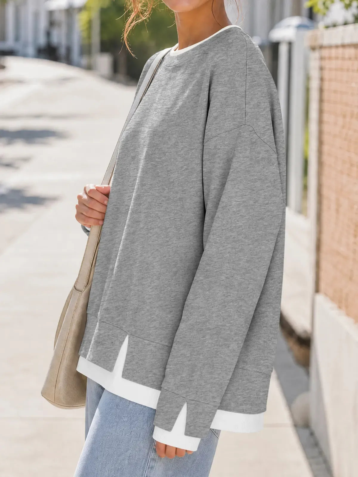 LayerEase – Women’s Oversized Faux Two-Piece Sweatshirt