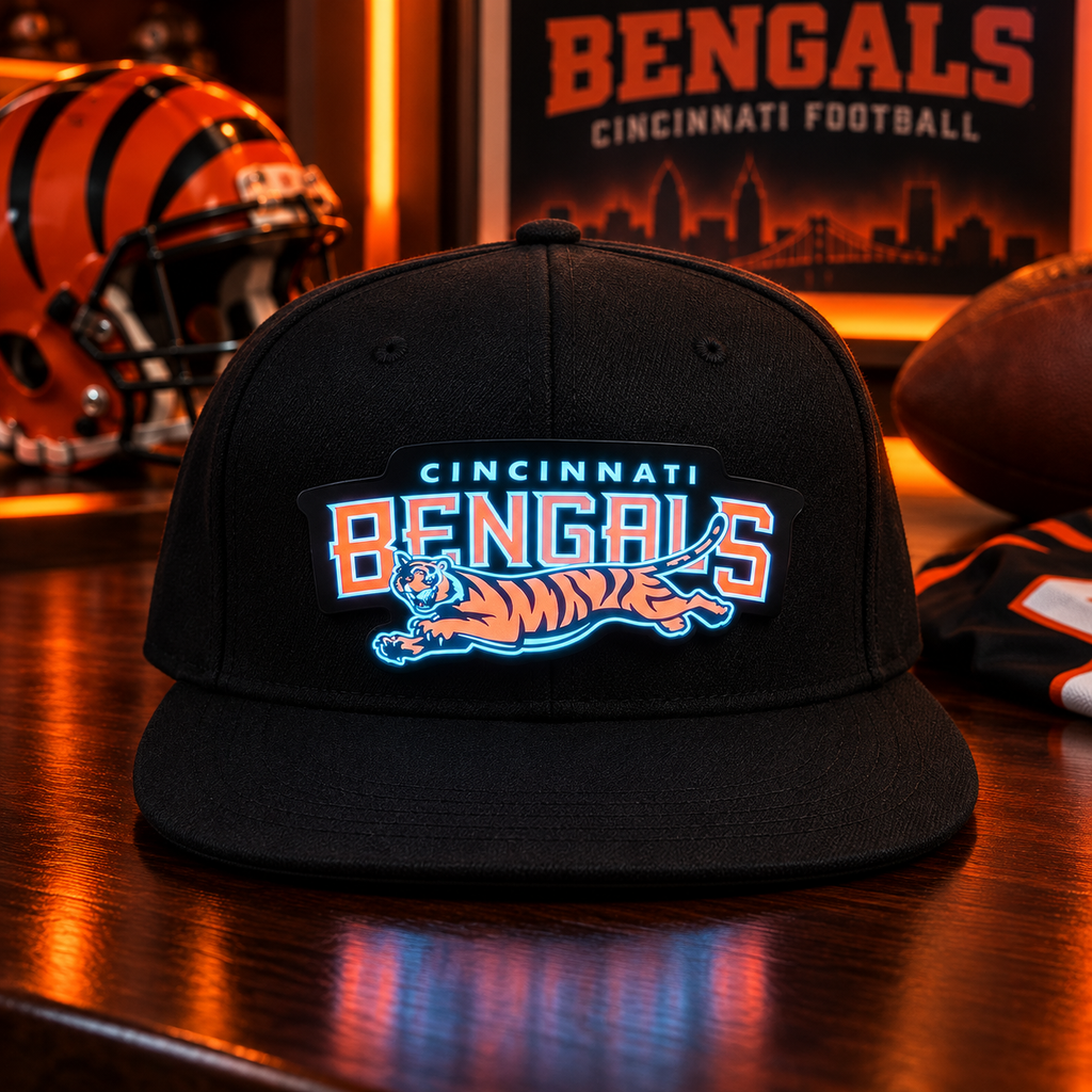 GameGlow – Football Fan LED Light-Up Snapback Cap