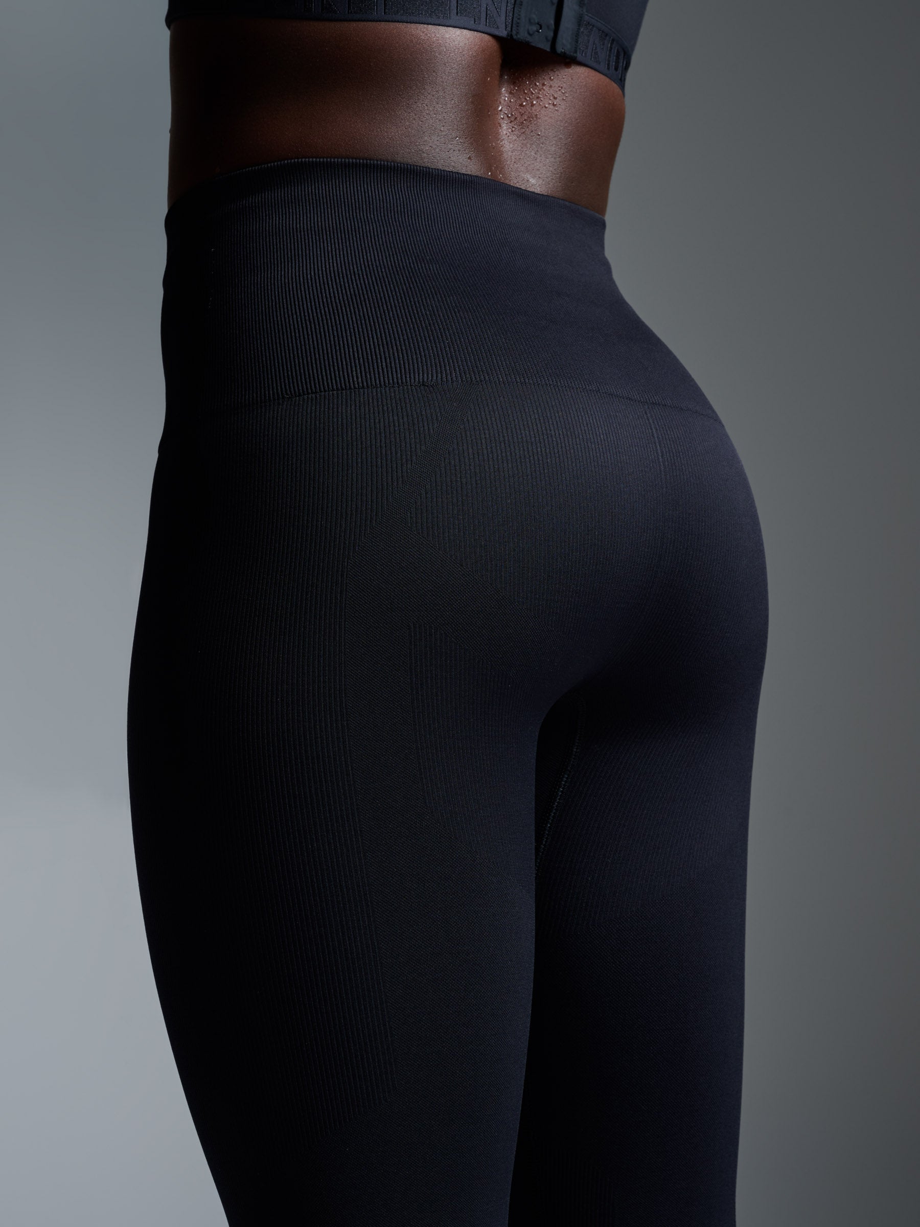 ChiselSculpt – 7/8 Seamless Compression Legging