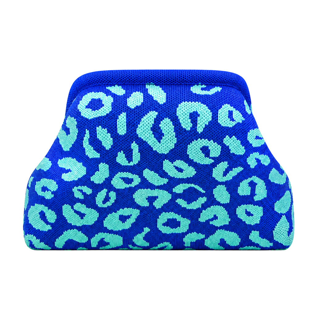 SnapKnit – Snap-Shut Knitted Makeup Bag with Wide Opening