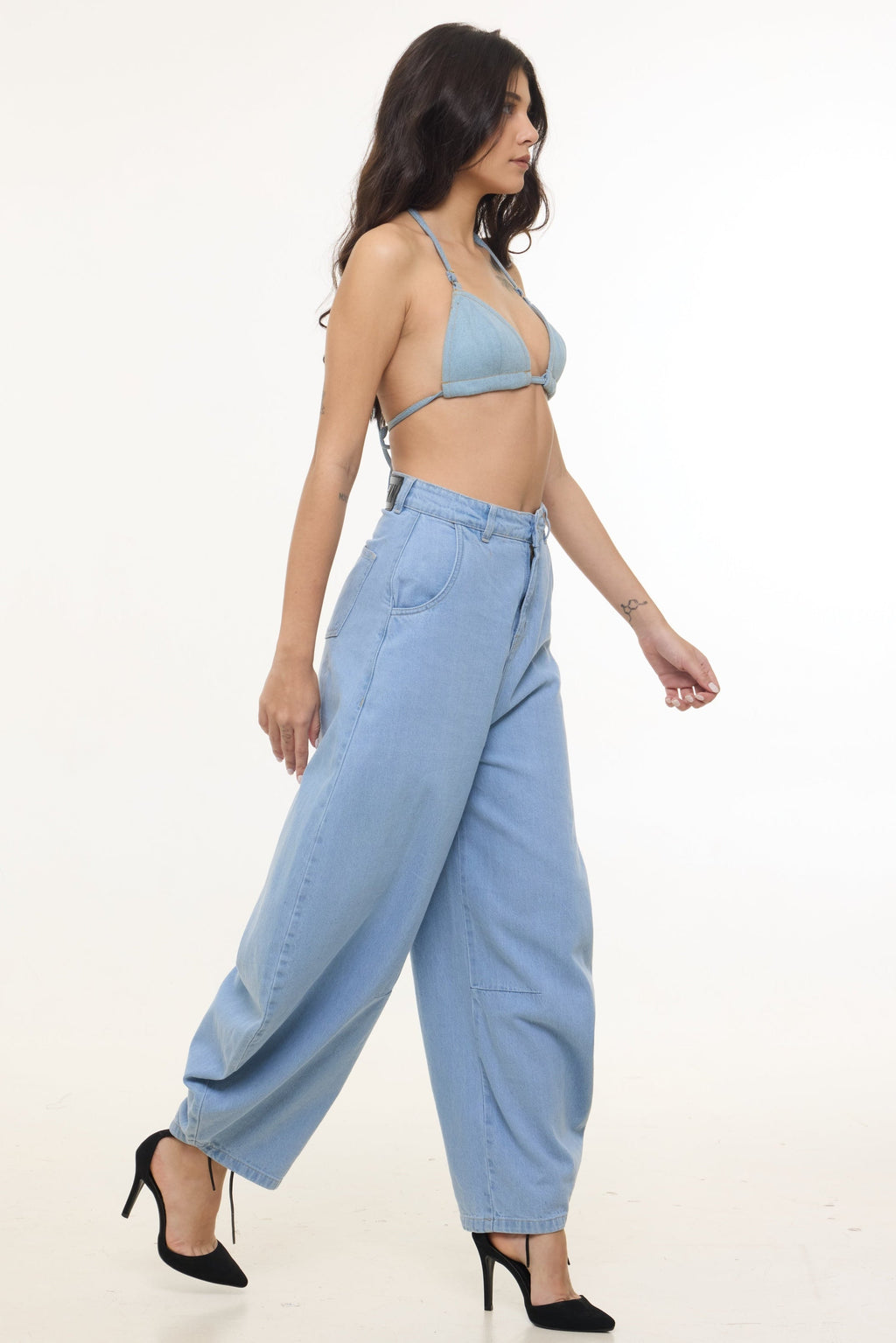 BarrelBloom – High-Rise Barrel Cut Wide-Leg Denim
