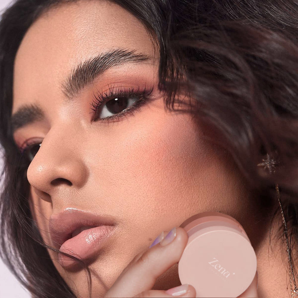 TrioGlow – Cream-to-Powder Stackable Eyeshadow Trio with Built-in Mirror