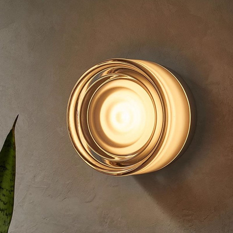 LumaGlow – Dimmable Wall Lamp