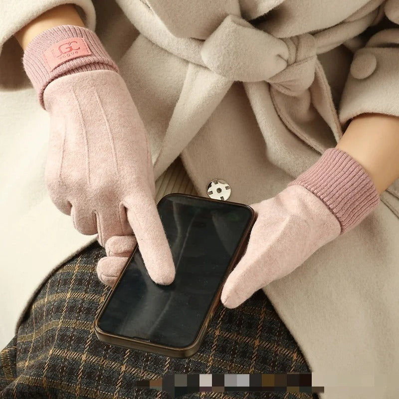 GloveGenius - Touchscreen & Thermal Protection