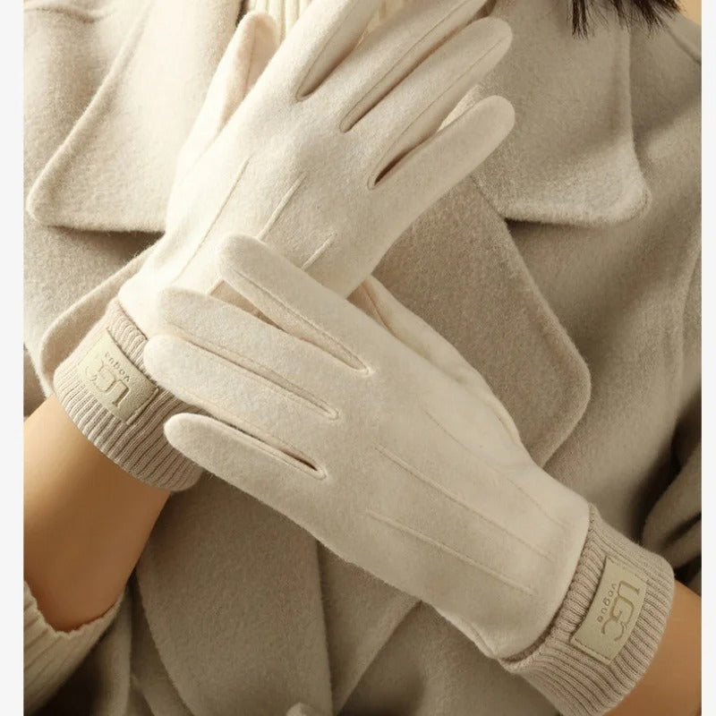 GloveGenius - Touchscreen & Thermal Protection