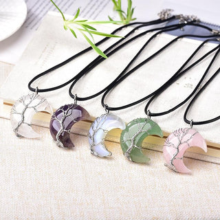 AuraLuxe – Dainty Crescent Pendant Necklace