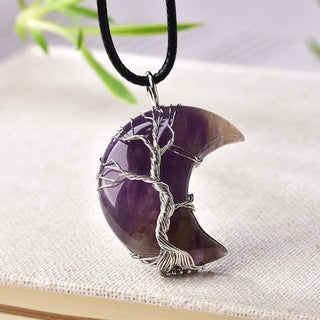 AuraLuxe – Dainty Crescent Pendant Necklace
