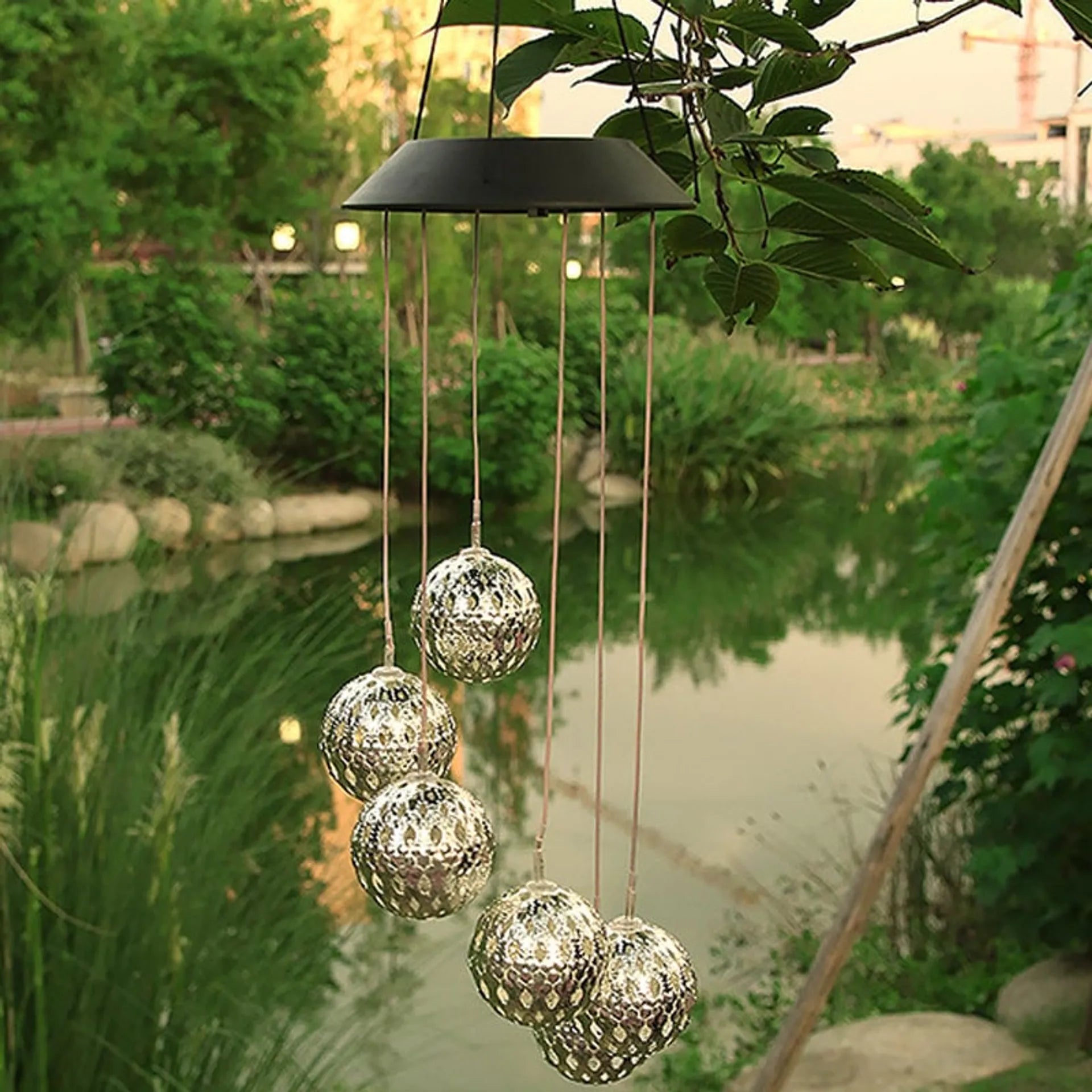 SolarMetalOrbs – Rainbow Wind Chime LED Lights
