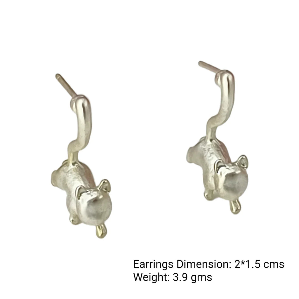 MeowMuse – Vintage Cute Cat Design Earrings