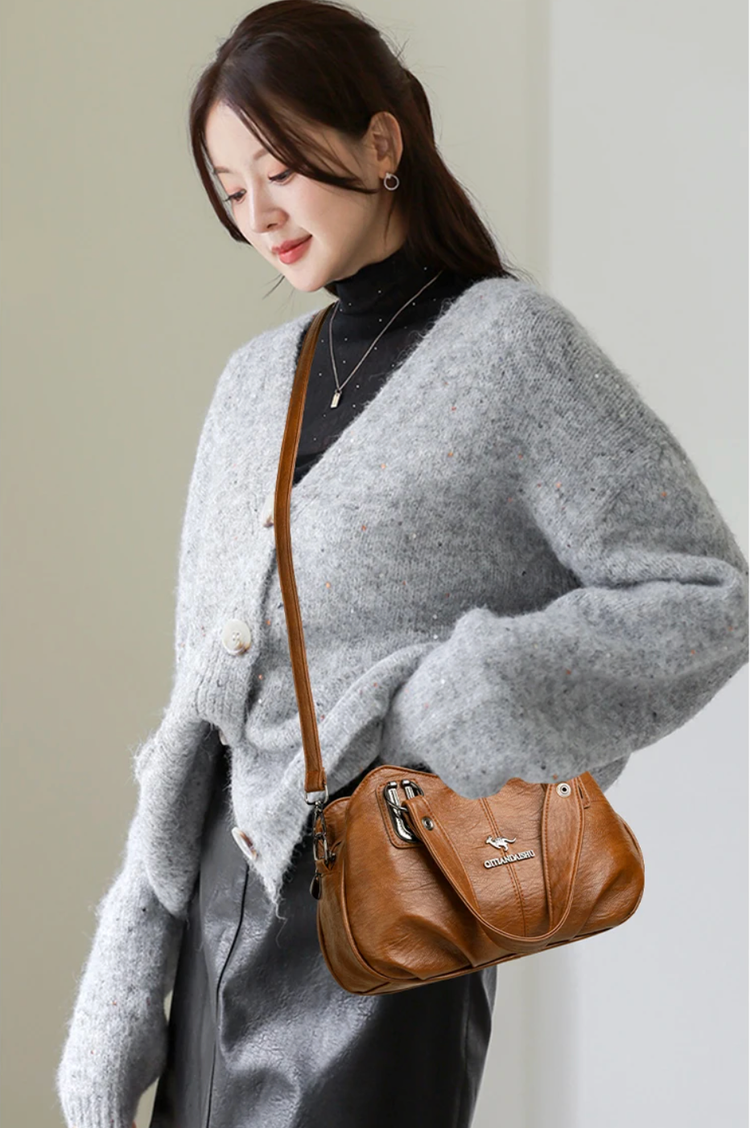 LuxeCarry – Premium Leather Handbags