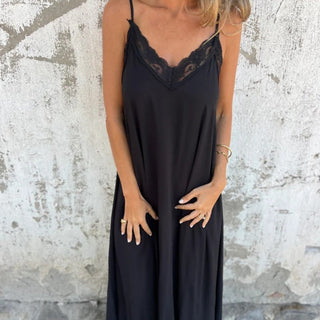SilkPetal – Lace Trim Spaghetti Strap Maxi Dress