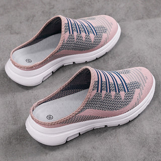 Comfortable and breathable slippers with closed toes