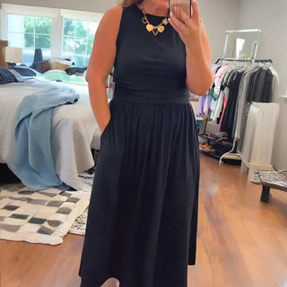 Veloura – Elegant Crew Neck Maxi Dress for Women