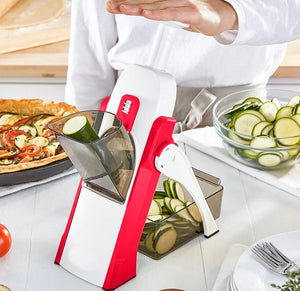 SliceMaster Pro - 4-in-1 Vegetable Slicer