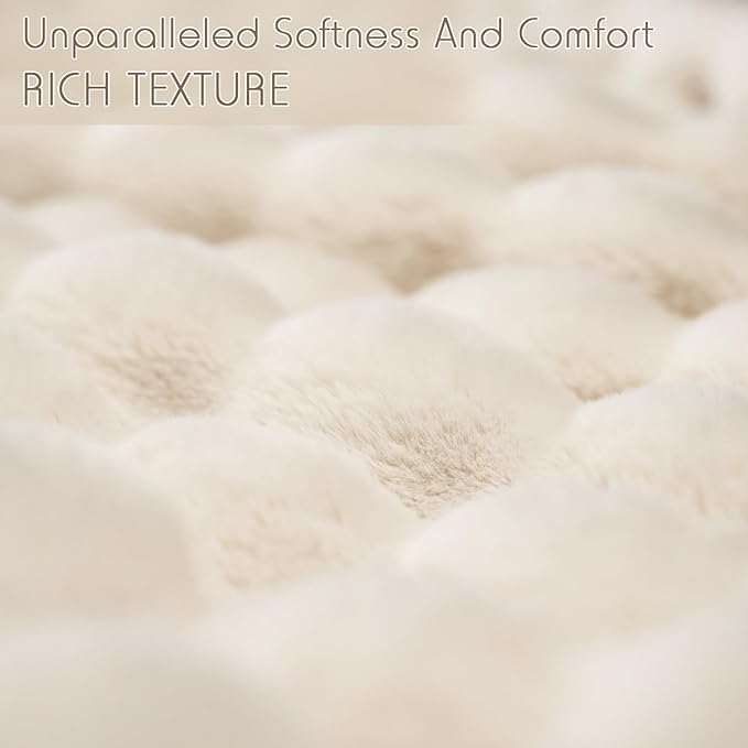 Plushéa - Supreme Soft Comfort Blanket