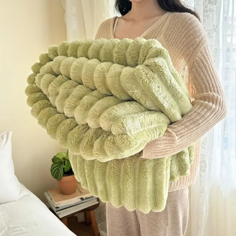Plushéa - Supreme Soft Comfort Blanket