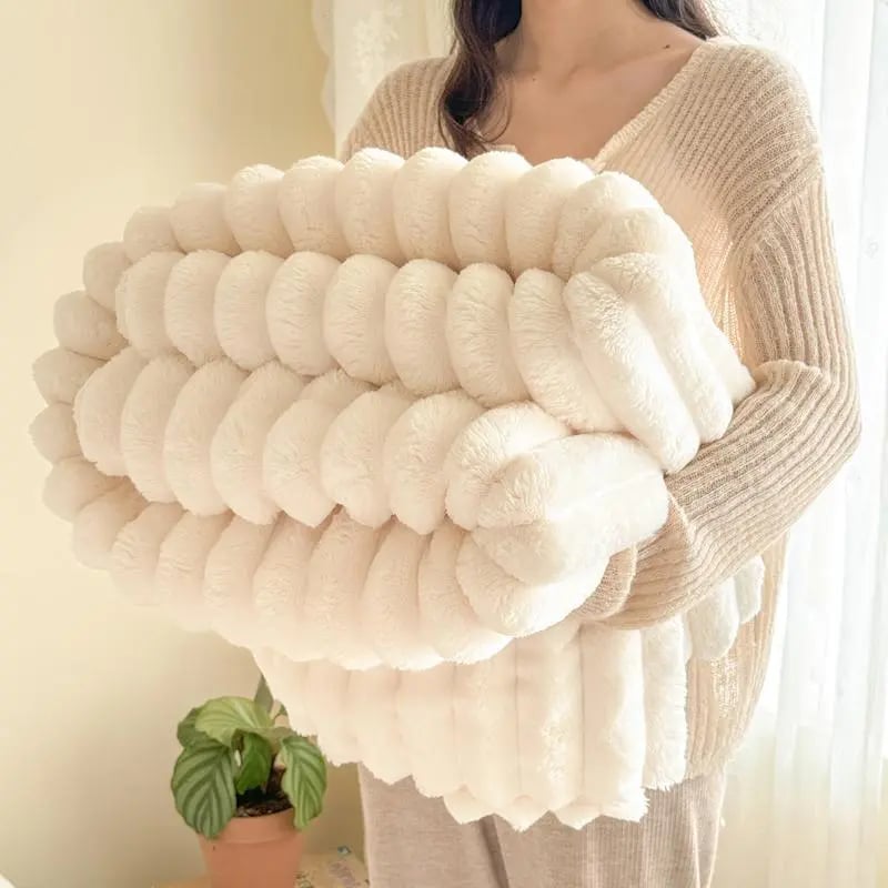 Plushéa - Supreme Soft Comfort Blanket