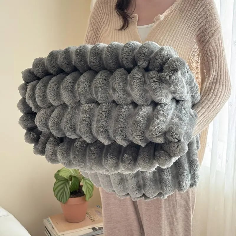Plushéa - Supreme Soft Comfort Blanket
