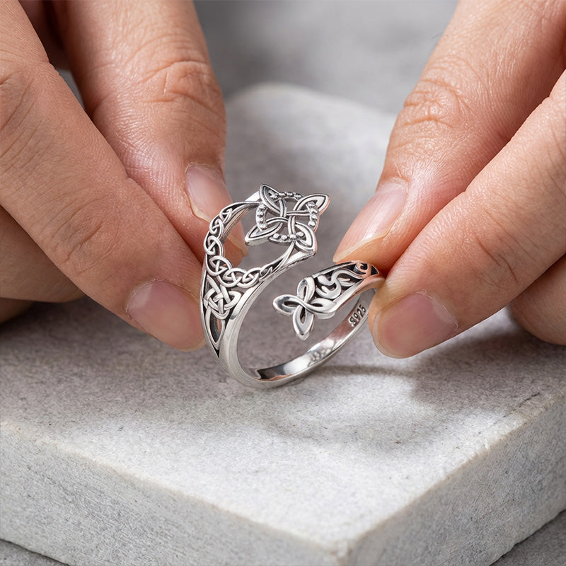 SilverRune – Celtic Knot Open Band Ring