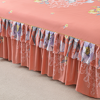 CharmCascade - Elegant Bed Accent Set