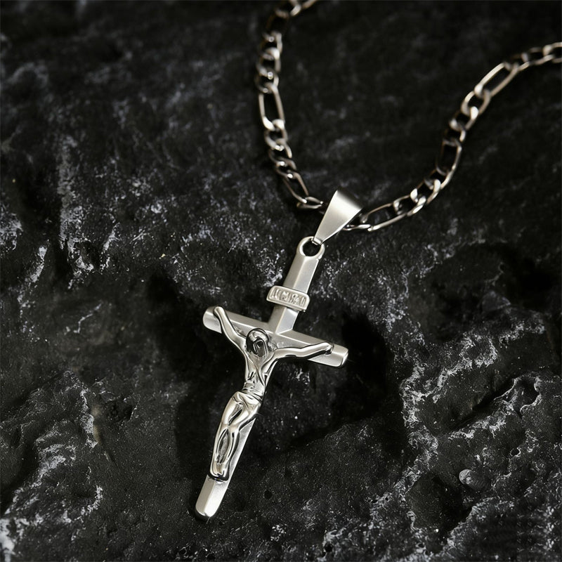 GraceCross – Elegant Crucifix Figaro Chain Necklace