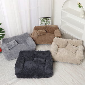 RelaxRover – Stylish Sofa Bed for Pets