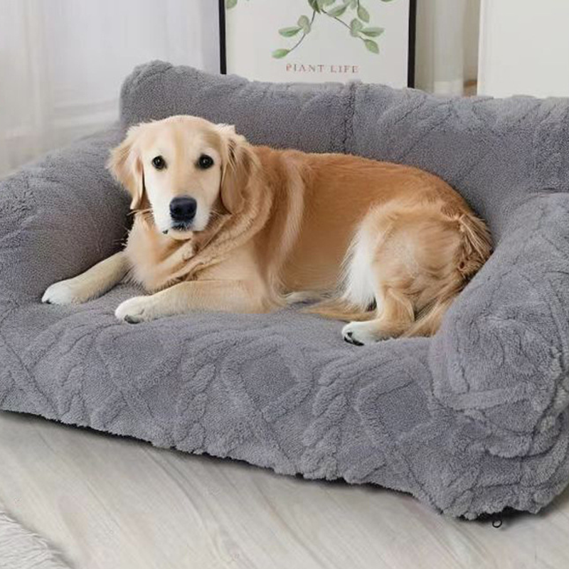 RelaxRover – Stylish Sofa Bed for Pets