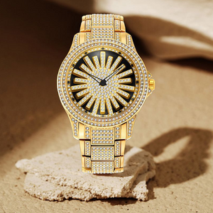 CrownElite – Luxury Rotating Diamond Style Watch