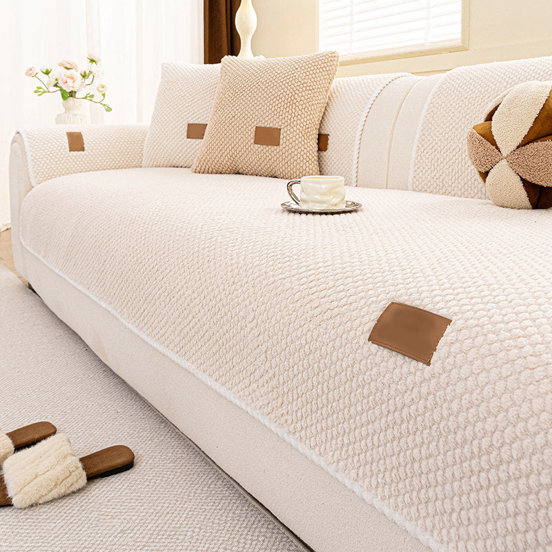 PawLuxe – Ultra-Soft Non-Slip Pet-Friendly Sofa Cover