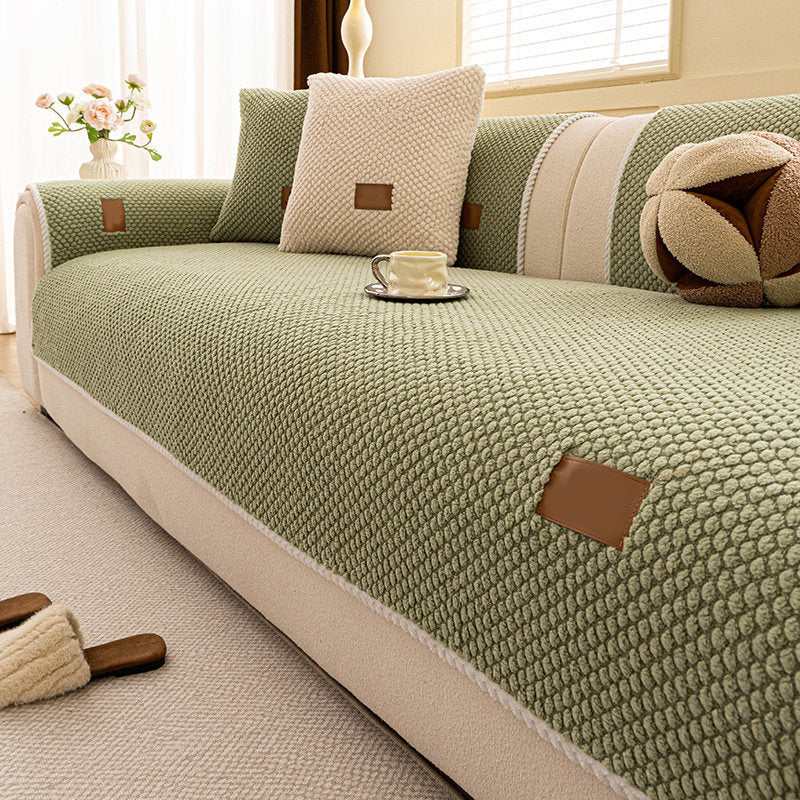PawLuxe – Ultra-Soft Non-Slip Pet-Friendly Sofa Cover