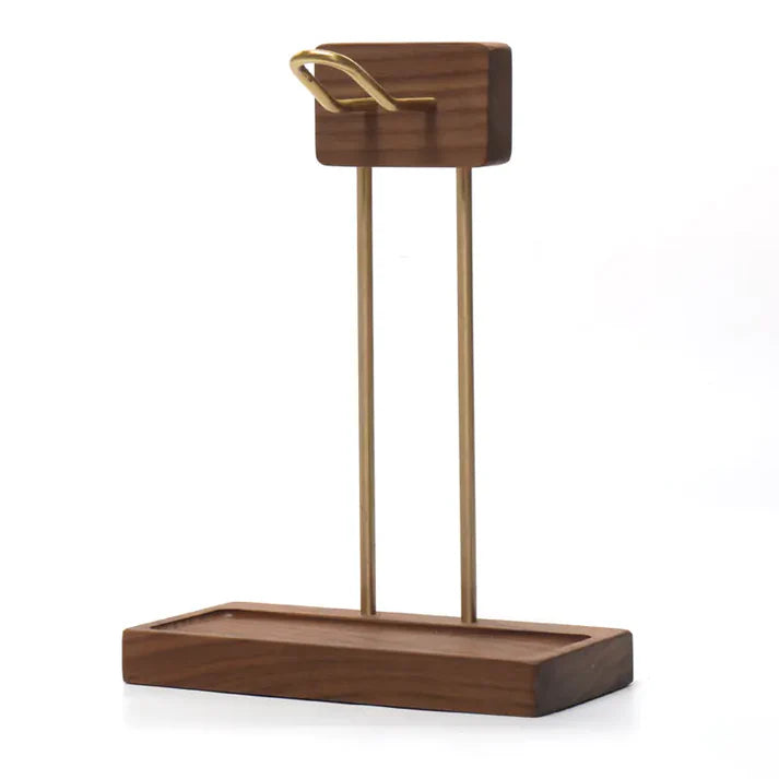 AuralNest – Wooden USB Headphone Holder