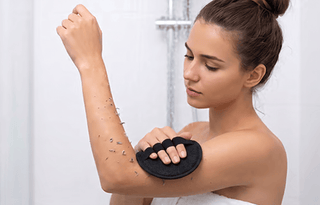 GlowMelt – Deep Exfoliating Bath Glove