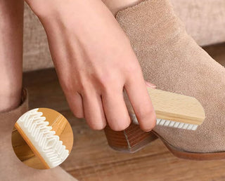 SoleFlow – Multi-Surface Sneaker Brush