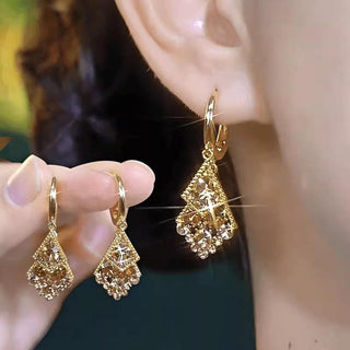 ÉlanGold – French Diamond Sparkle Earrings
