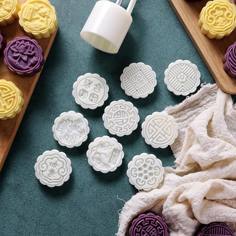 BakeCraft – Creative Cookie Shaping & Embossing Set