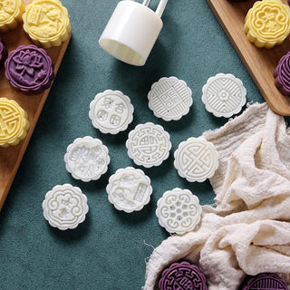 BakeCraft – Creative Cookie Shaping & Embossing Set